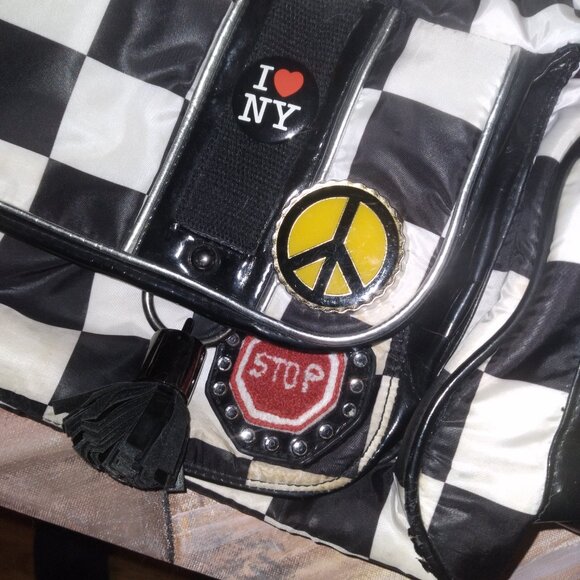 Betsey Johnson Betseyville White & Black Checkered New York Taxi Hobo Purse Bag - Picture 7 of 10